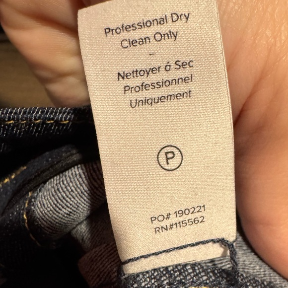 Cinq a Sept Flare Dark Wash Blue Wide Leg Jeans with Ruffle Hem Detail size 8 - Picture 7 of 8